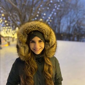 Meet your Posher, Ana